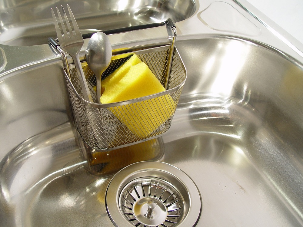 4 formas de eliminar o desagradável cheiro de esgoto em casa